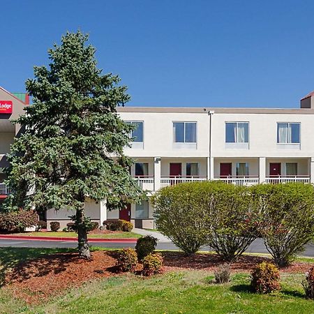 Econo Lodge Inn & Suites Джонсън Сити Екстериор снимка